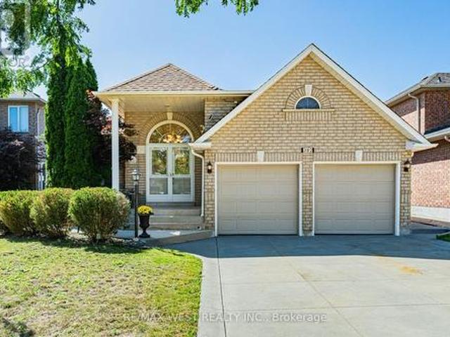 382 Melville Avenue, Vaughan, ON, L6A 2N8 house for sale | Listing ID N13788 | Royal LePage