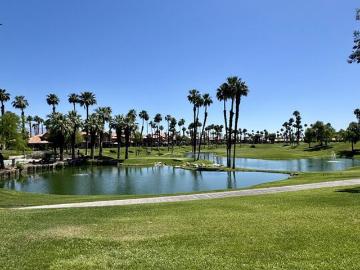 Condo for sale in Palm Desert - Patio, Parking