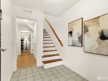 3835 25th Ave W, Seattle, WA 98199 | MLS #2501