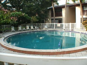 3836 N Lake Dr, Unit 119, Tampa, FL 33614 | MLS #TB8486