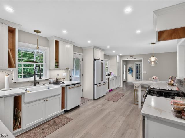 38385 Aurora Road