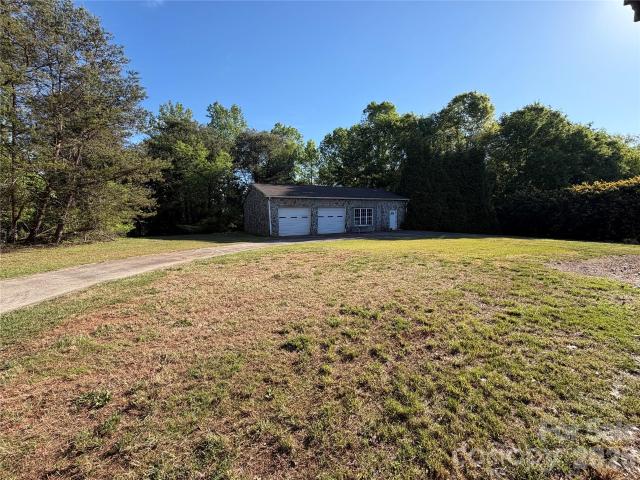 3838 Cliffside Road