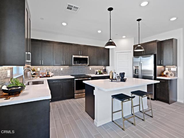 3838 Silvergrass Ln, Piru, CA 93040 | MLS #V1 35741VC