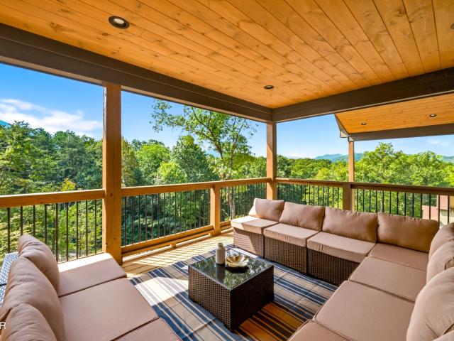 3839 Revetta Circle
