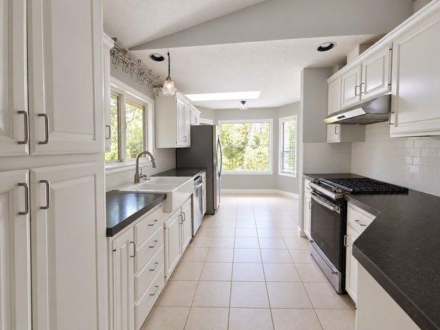 3830 SW Comus St, Portland, OR 97219