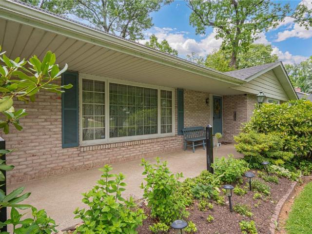 3831 Oakwood Trail