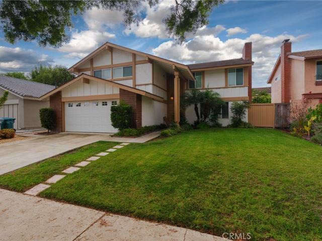 3832 Hamilton