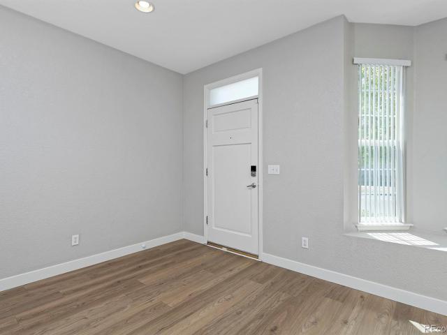 3833 W 118th Place