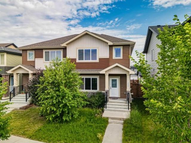 383 Charlesworth Drive Sw, Edmonton, AB, T6X 2G5 house for sale | Listing ID E4498 | Royal LePage