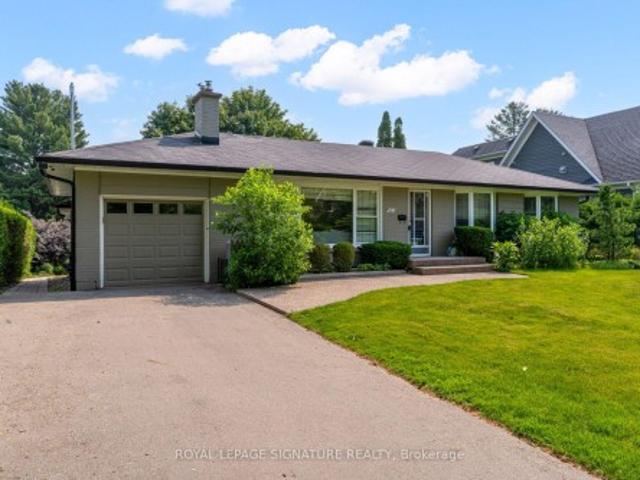 383 Maplehurst Avenue, Oakville, ON, L6L 4Y3 house for sale | Listing ID W13689 | Royal LePage
