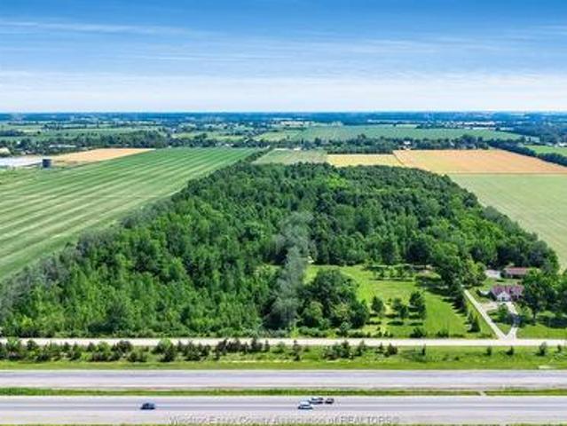 383 South Talbot Road, Kingsville, ON, N8M 2X5 house for sale | Listing ID 26015 | Royal LePage