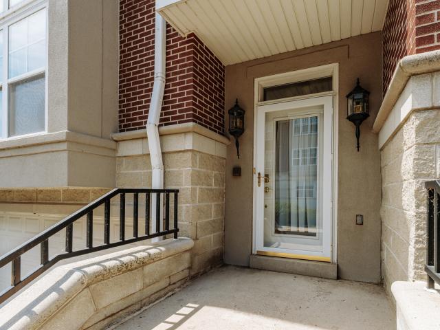 3844 S Lake Dr, Unit 15