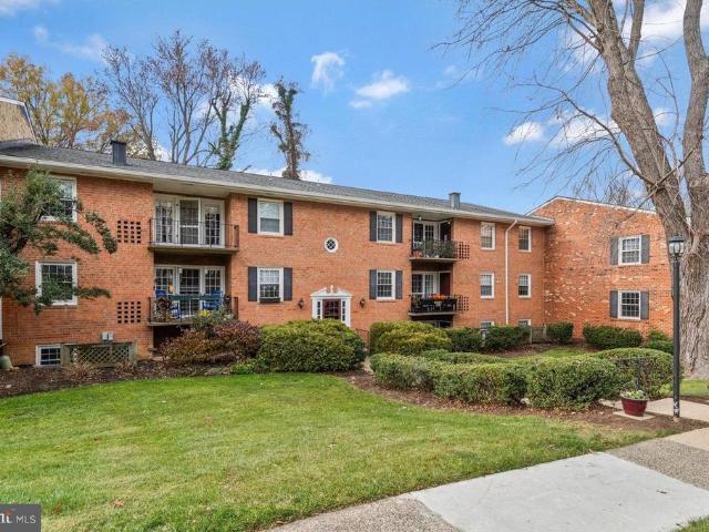 3846 Lyndhurst Drive # 302