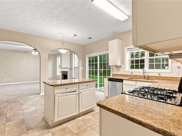 3848 Kirkwood Run NW