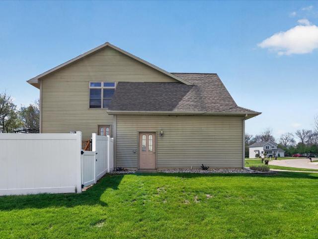 3849 Thorncrest Drive