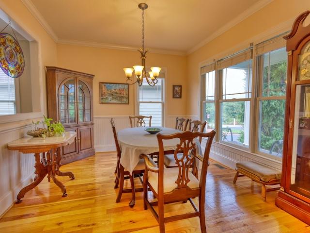 3840 Fairway View Dr