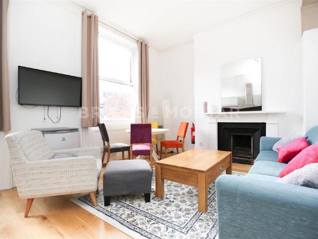 38/40 Grainger Street, Newcastle Upon. 3 bed apartment to rent £1,105 pcm £255 pw