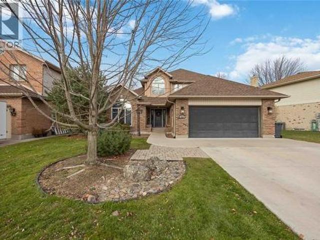 384 April Court, St Clair, ON, N0N 1G0 house for sale | Listing ID 26006 | Royal LePage