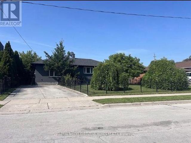 384 Ashbury Road, Oakville, ON, L6K 2M7 house for sale | Listing ID W13851 | Royal LePage