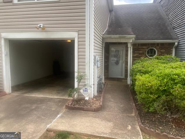 384 Lakeridge Court