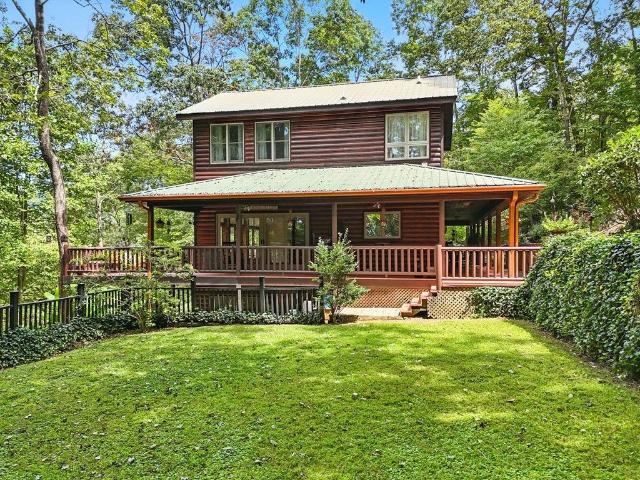 384 Mountain Laurel Dr, Ellijay, GA