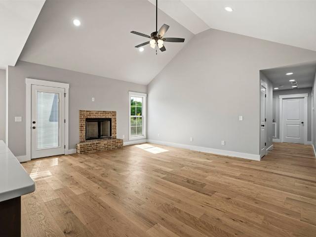 384 Middlebrook Lane