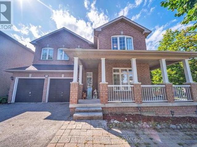 384 Spruce Grove Crescent, Newmarket, ON, L3X 2X3 house for sale | Listing ID N13781 | Royal LePage