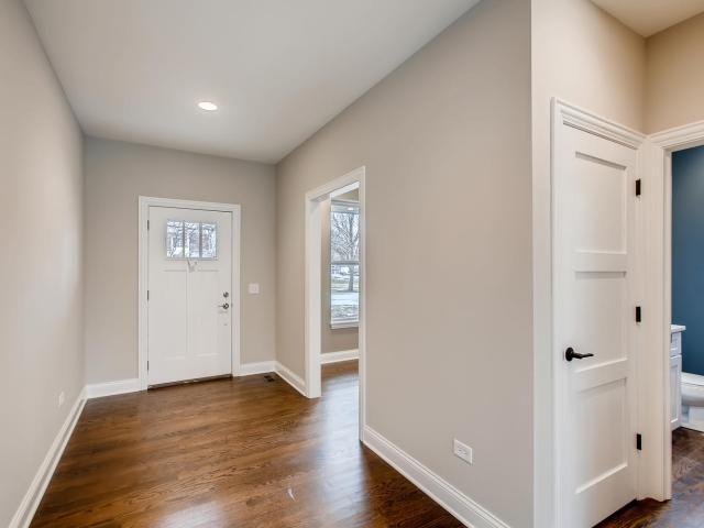 384 Woodland Chase Ln, Vernon Hills, IL 60061 | MLS #11986