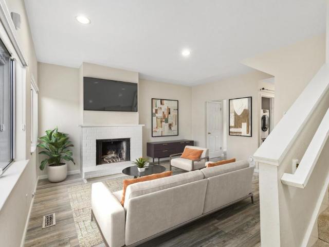 3858 Maybelle Ave