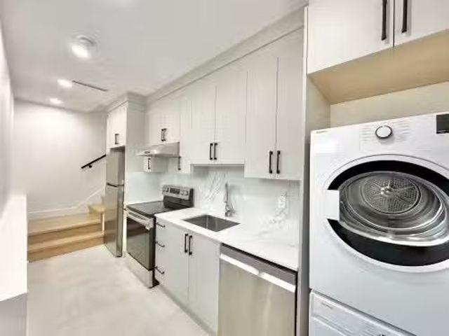 3850 Union Street, Burnaby, BC, V5C 2W5 house for lease Lis.