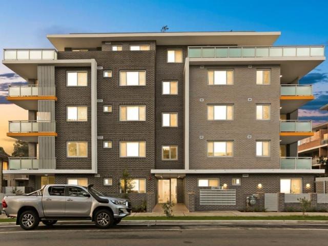 38/5 9 Hall Street, Auburn