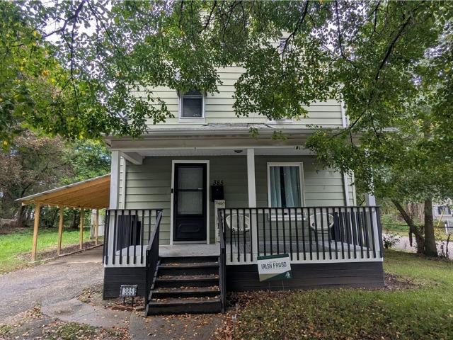 385 Campbell Street