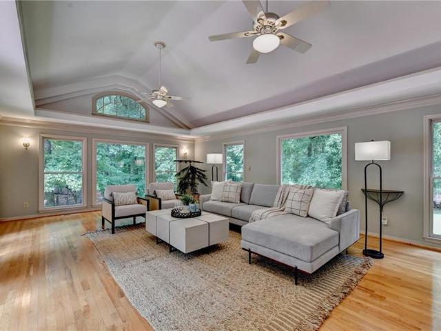 385 Five Acre Road