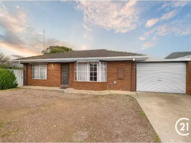 3/85 Hume Street, Echuca Apartment for rent Listed by Cathy R.