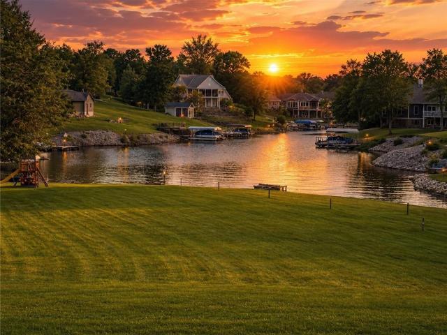 385 Lake Viking Terrace