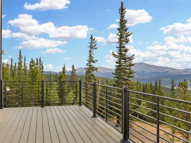 385 Silverheels Place