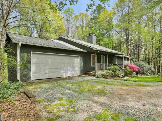 385 Vaughn Road
