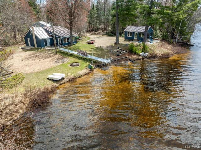 3865 Peninsula Point Road, Munising, MI