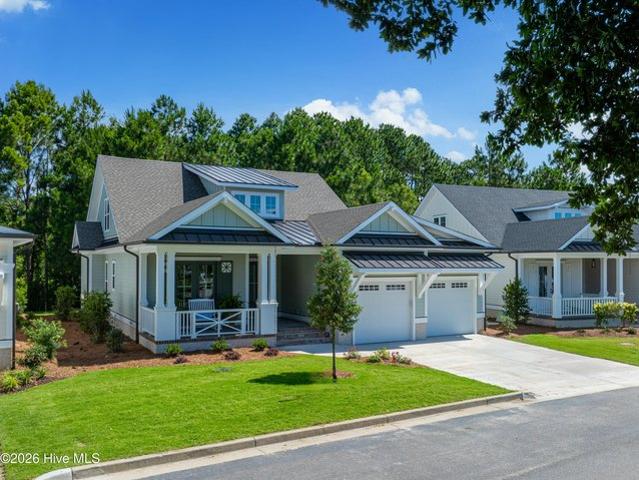 3868 Reserve Club Dr, Southport, NC 28461