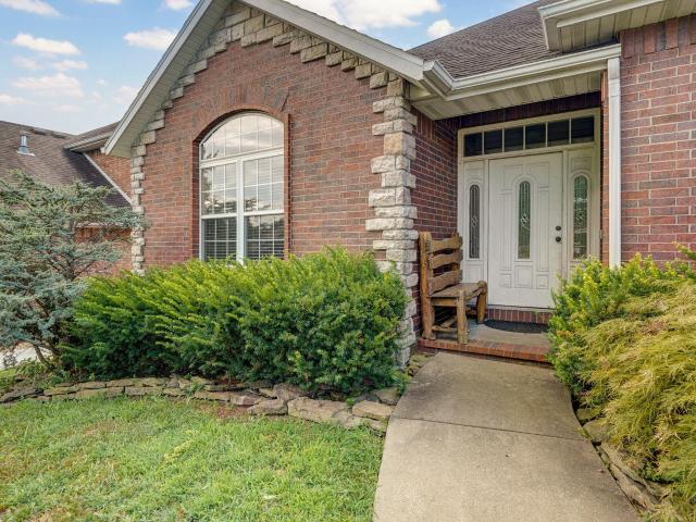 3862 W Vincent Drive