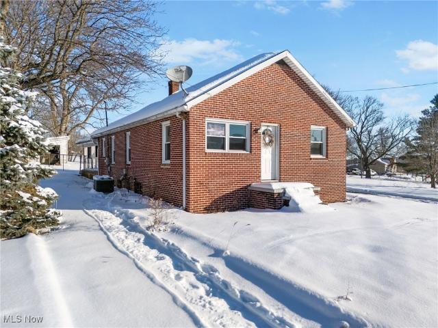 3863 Richville Drive SW