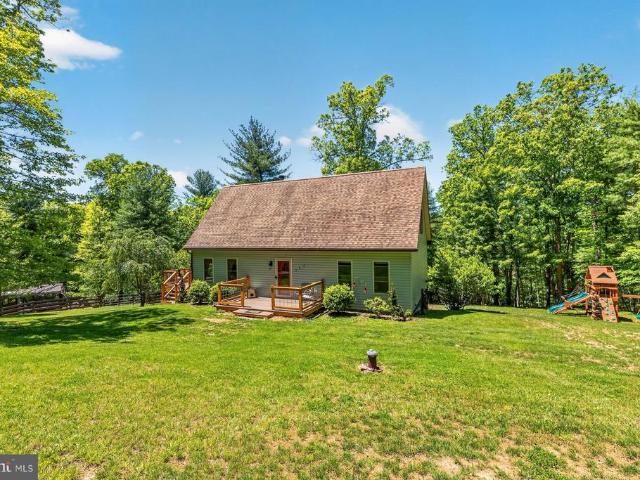 386 Chestnut Oak Lane