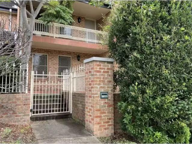 3/86 Brooks Street, Cooks Hill Townhouse for rent Listed by L.