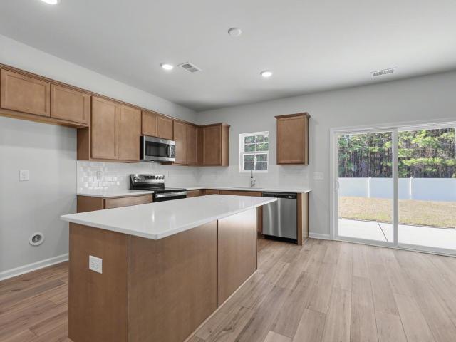 386 Garden Grove St