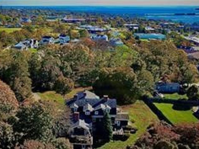 386 Green End Avenue, Middletown, US, RI