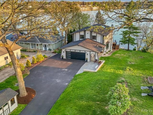 386 Holiday Drive
