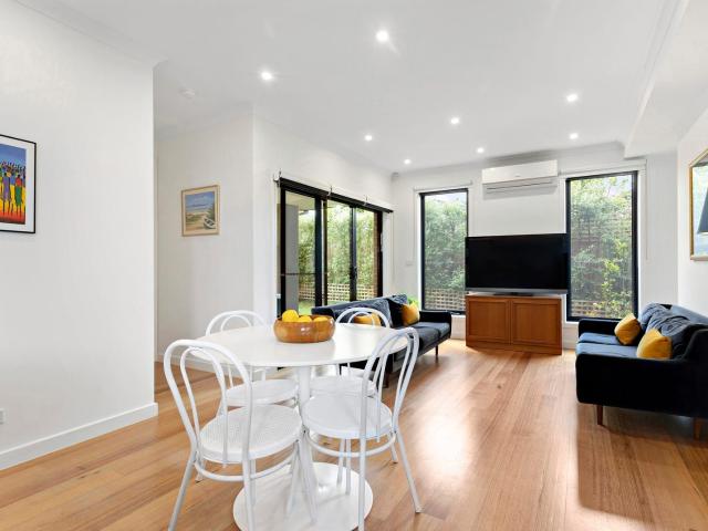 3/86 View Street Clayton, VIC 3168