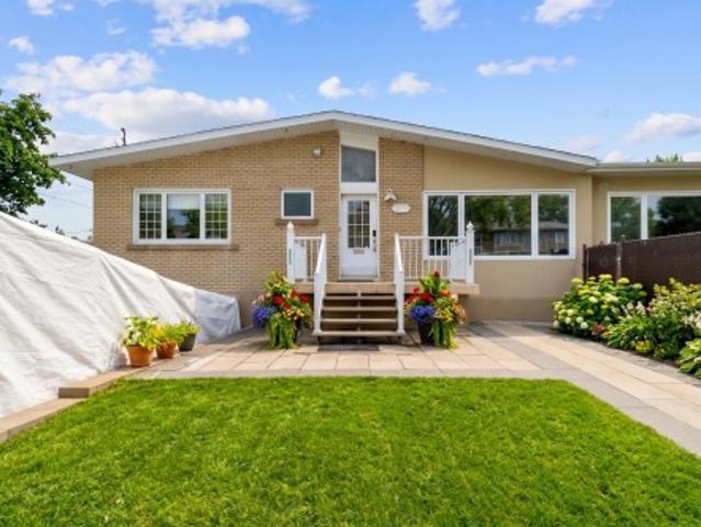 3874 Rue Bergevin, Laval Saint Vincent De Paul, QC, H7E 2H5 house for sale | Listing ID 20931 | Royal LePage