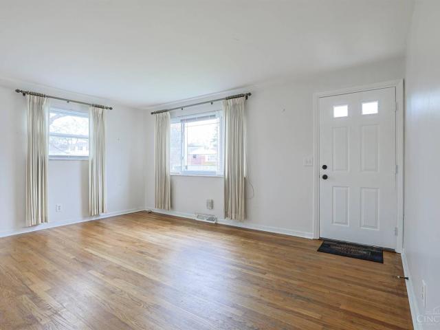 3875 Woodsong Drive