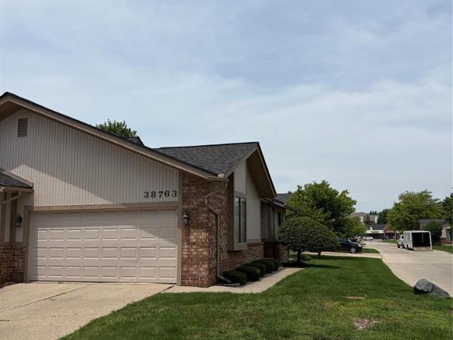 38763 Windmill Pointe